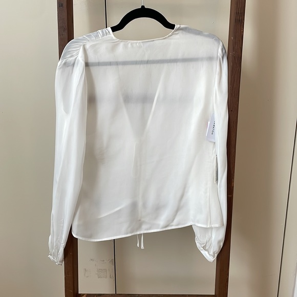 White Blouse - Picture 3 of 4